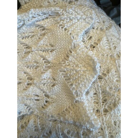 NWT CCK Style White Crochet crewneck with large sexy neck, scalloped size medium - Picture 11 of 12
